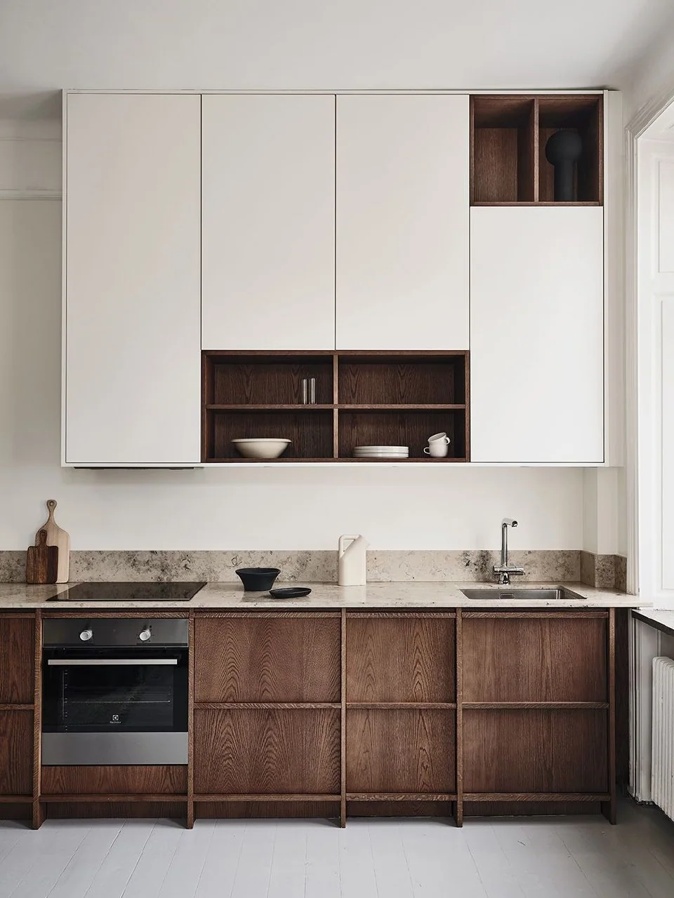 Fitted kitchen cabinetry reference photograph